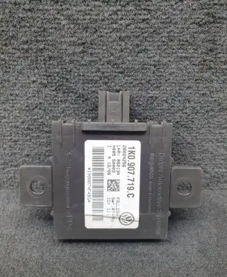 Audi A3 S3 A3 Sportback 8P Alarm control unit/module 1K0907719C