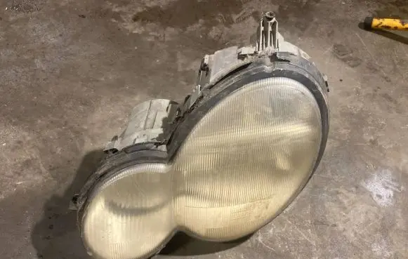 Mercedes-Benz C W203 Headlight/headlamp 2088000175 2038000175 EUROPEAN