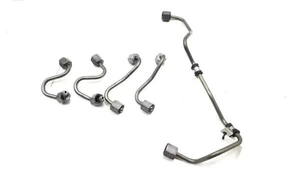 Mercedes-Benz CLS C218 X218 Fuel injector supply line/pipe 