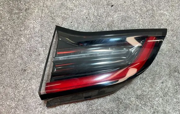 Tesla Model 3 Tailgate rear/tail lights 