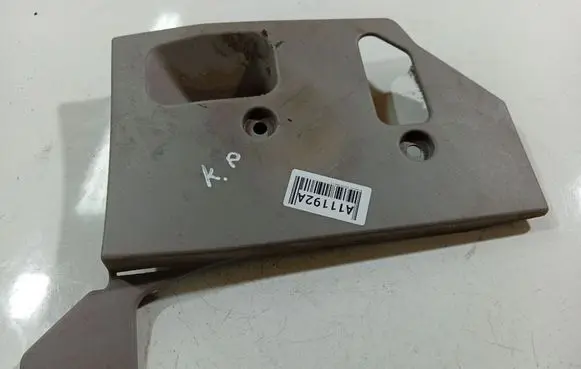 Mitsubishi Grandis Other interior part MN151916