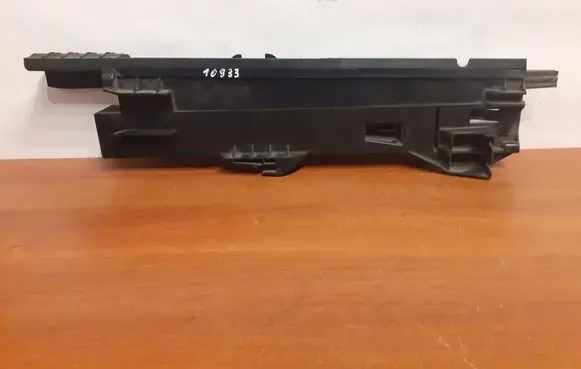 BMW X5 E70 Radiator support slam panel bracket 7799762 10933