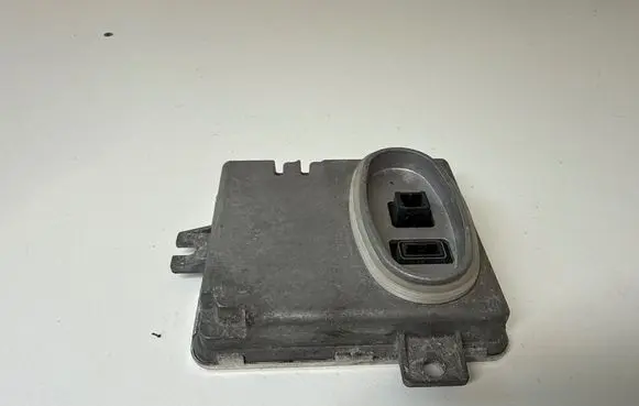 BMW 3 E92 E93 Xenon control unit/module 6948180 W3T13271