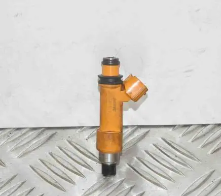 Suzuki Swift I Fuel injector 2975000120