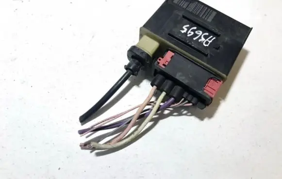 Citroen C4 Grand Picasso Glow plug pre-heat relay 9652021180