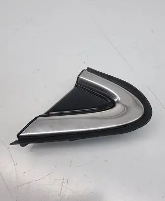 Lexus RX 450H Fender end trim 6011848030