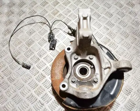 Lexus CT 200H Front wheel hub