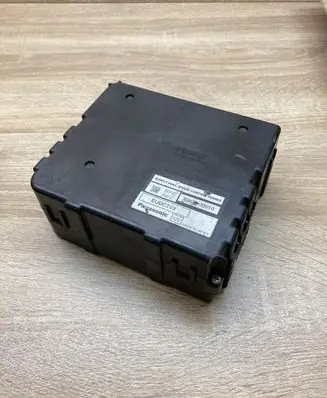 Lexus RX 330 - 350 - 400H Brake system control unit/module 8968033010