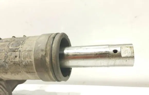 Mercedes-Benz E W210 Steering rack A2104611101