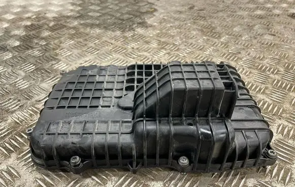 Dodge Hornet Gearbox sump 765647146577 4752951AA 6510065AA