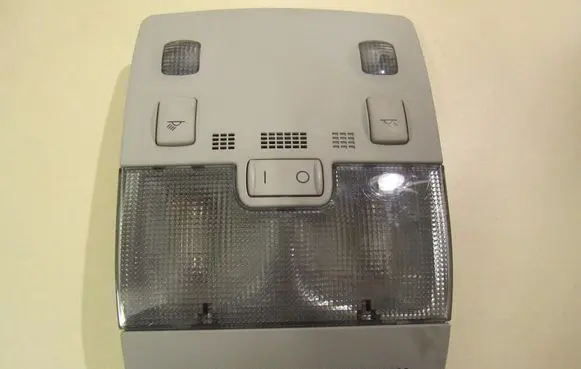 Audi A4 S4 B6 8E 8H Front seat light 8E0947135A