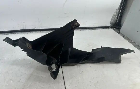 Audi A1 Headlight/headlamp mounting bracket 8X0805608