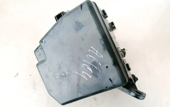 Toyota Urban Cruiser (XP110) Fuse box set