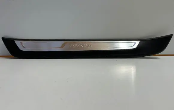 Front sill trim cover