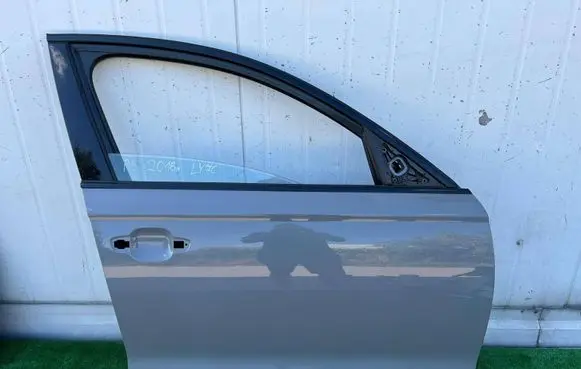 Audi A6 C7 Front door