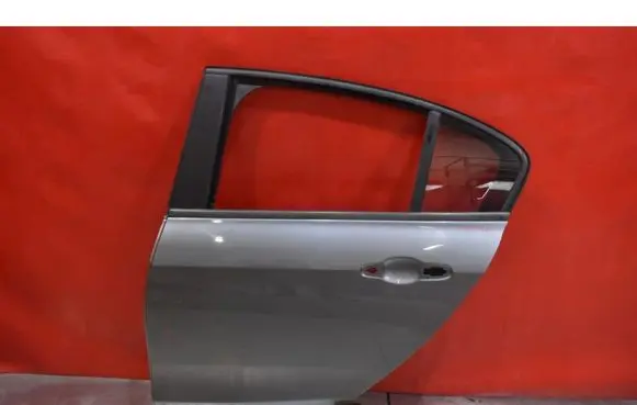 Fiat Tipo Rear door