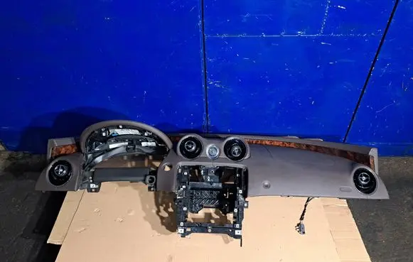 Jaguar XJ X351 Dashboard 2N026607 AW93F044A74AD