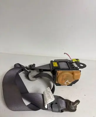 Mazda 6 Front seatbelt 0431093