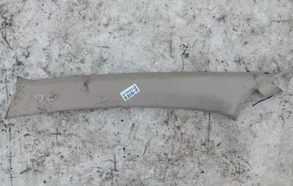 Nissan X-Trail T30 (C) pillar trim H6075332200 PK64769128H300
