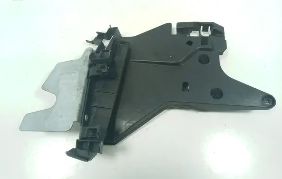 Rear door exterior handle/bracket