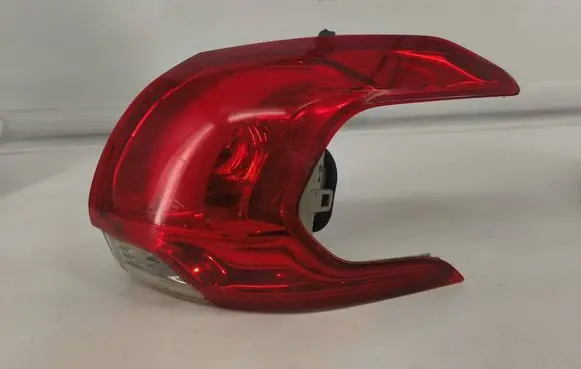 Peugeot 2008 I Rear/tail lights 9678074380 23012014 L90031020