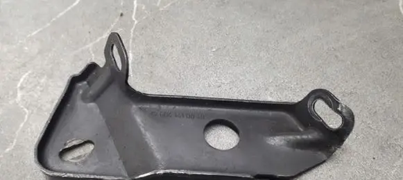 Mercedes-Benz C W202 Radiator mount bracket 6041410040