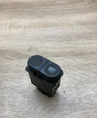 Volkswagen Sharan Windscreen/window heater switch 7M0959621C
