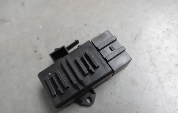 Audi A1 Seat heating relay 6R0959772C