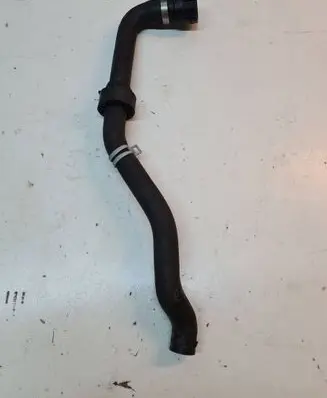 Coolant pipe/hose