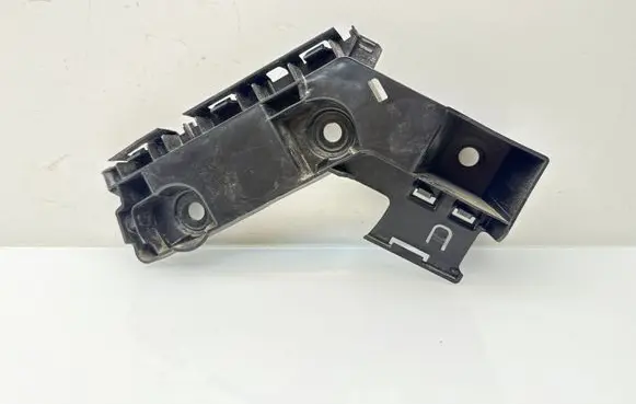 Volkswagen Golf VIII Rear bumper mounting bracket 5H6807393