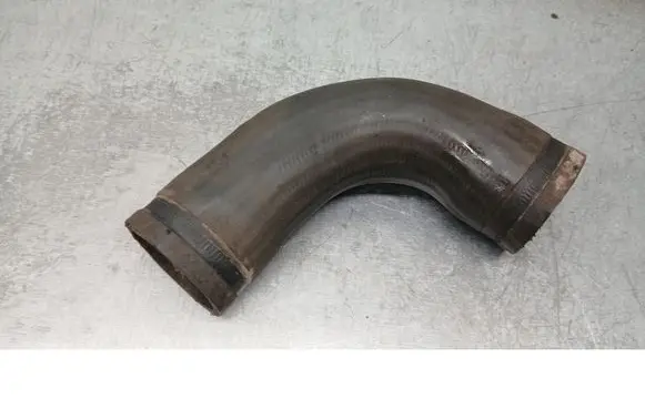 Volkswagen PASSAT B5 Air intake hose/pipe