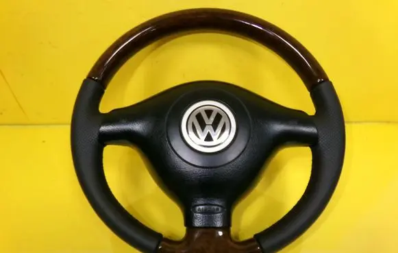 Volkswagen Golf IV Steering wheel 1J0419091BT