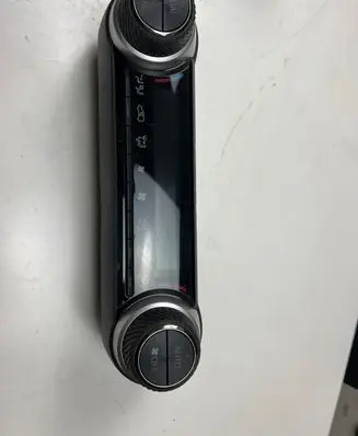 Toyota RAV 4 (XA50) Climate control unit 55900 610489D