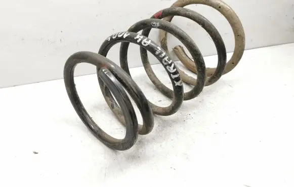Nissan X-Trail T30 Rear coil spring
