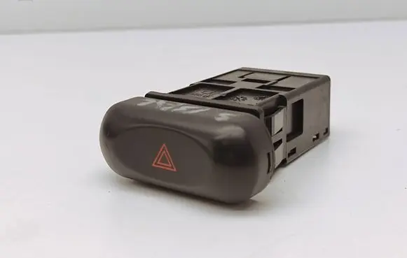 Suzuki Baleno EG Hazard light switch Sp106