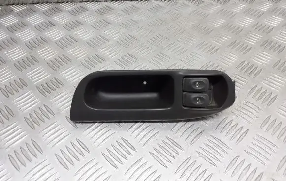 Renault Scenic I Electric window control switch 7700431172