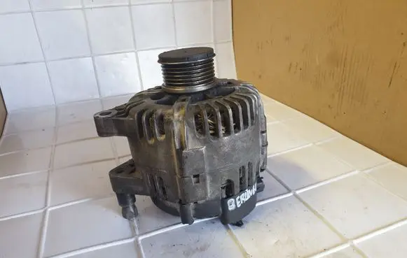 Citroen Berlingo Generator/alternator 9646321780