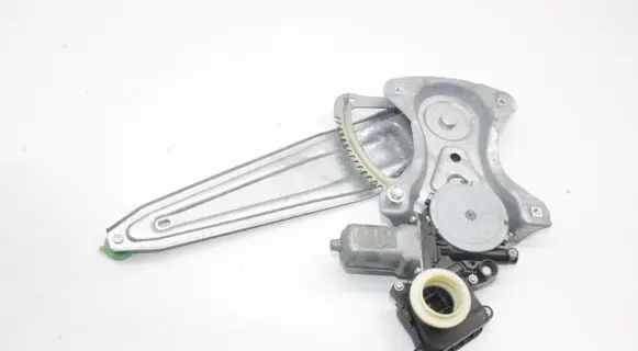 Toyota Auris 150 Sliding door window regulator with motor 8570102010