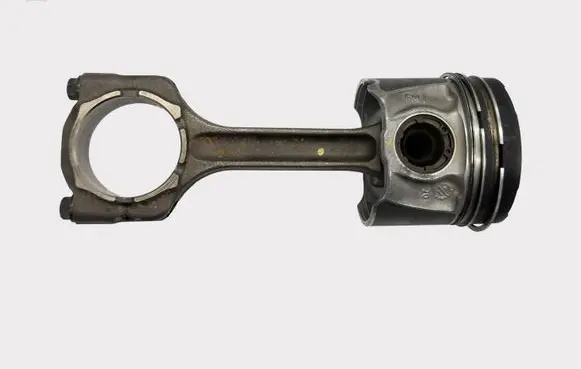 Alfa Romeo Giulia Piston with connecting rod 55277652 55277649 55257983