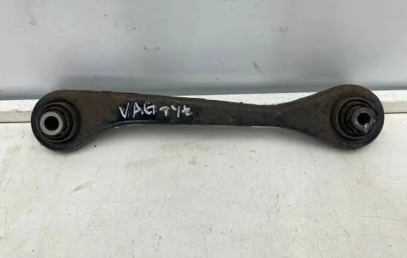 Volkswagen PASSAT B6 Rear control arm 7N0501529