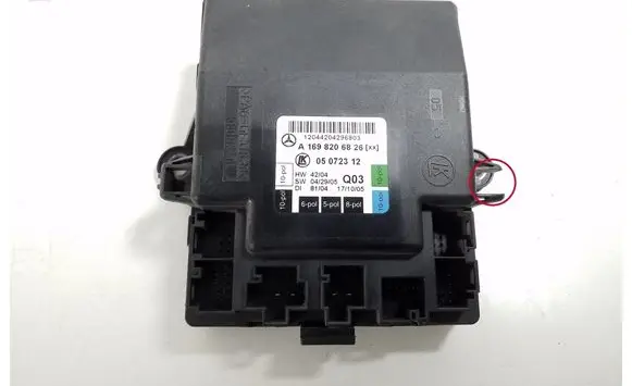 Mercedes-Benz A W169 Door control unit/module A1698204026