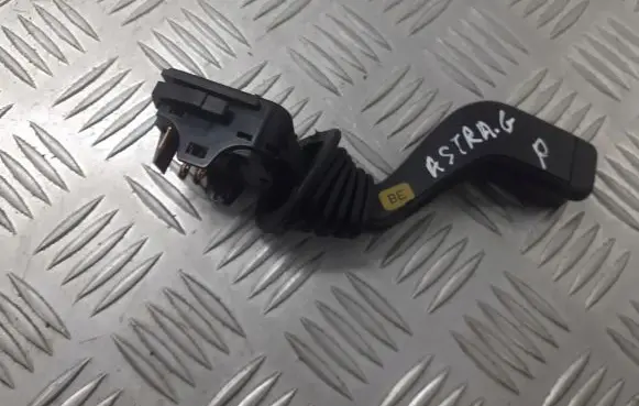 Opel Astra G Wiper control stalk 90124931