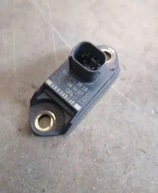 Mercedes-Benz ML W164 Acceleration sensor 0045423518