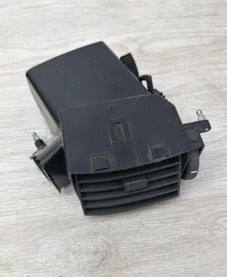 Peugeot Boxer Dash center air vent grill 385812 C391 ST43582