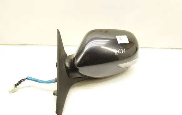 Subaru Outback Front door electric wing mirror 010843
