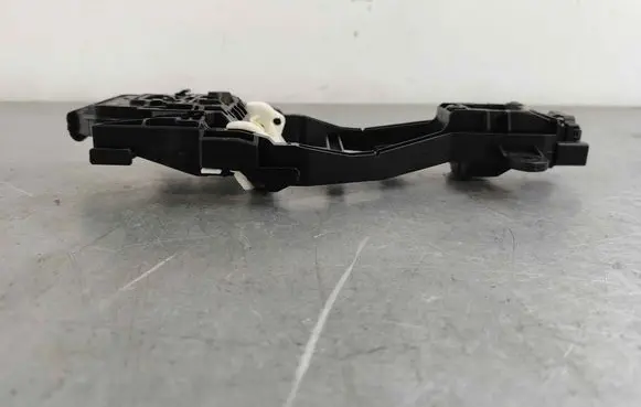 Volvo C40 Front door exterior handle/bracket 30747098