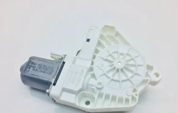 Audi A1 Rear door window regulator motor 8K0959812A