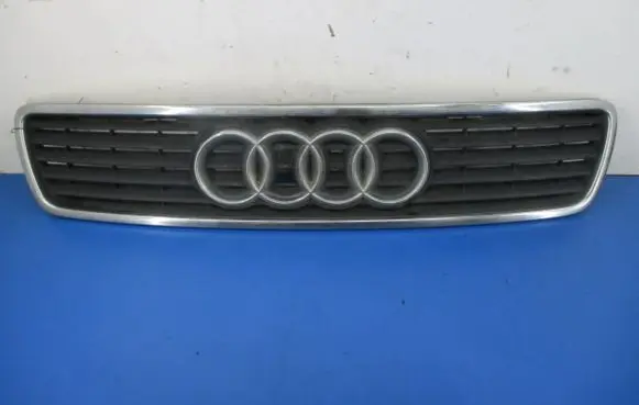 Audi A4 S4 B5 8D Front grill 8D0853651E