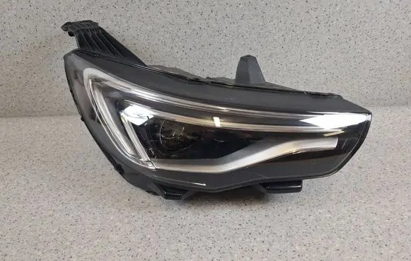 Opel Grandland X Headlight/headlamp YP00015980