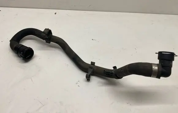Land Rover Evoque I Engine coolant pipe/hose S0000379 PA66GF30